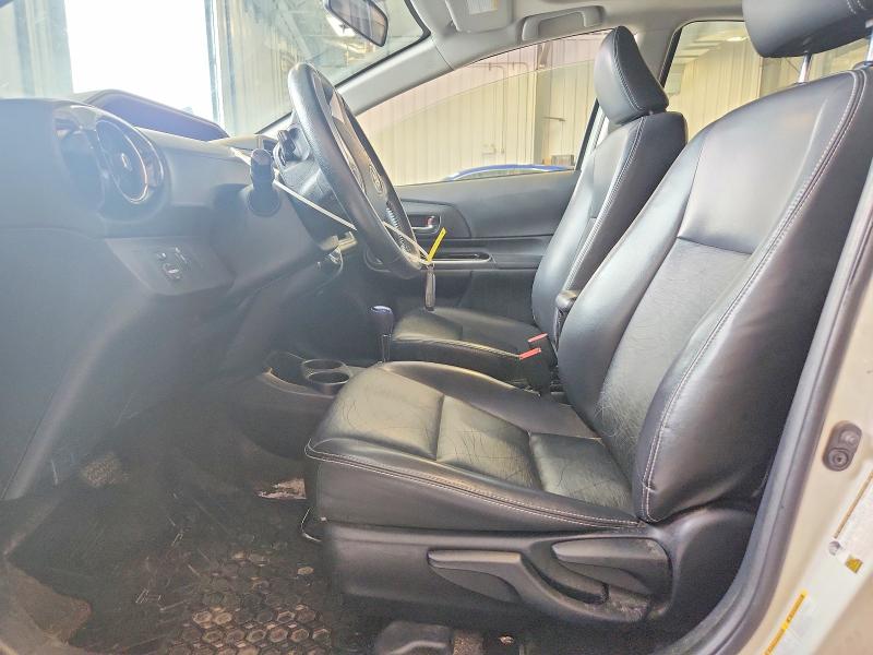 Photo 7 from auction – 2015 TOYOTA PRIUS C with VIN JTDKDTB31F1096391