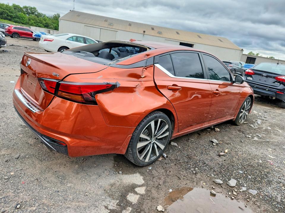 Photo 3 from auction – 2021 NISSAN ALTIMA with VIN 1N4BL4CV8MN313018
