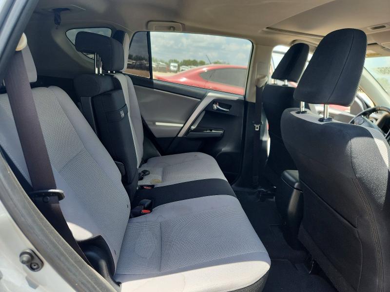 Photo 11 from auction – 2016 TOYOTA RAV4 HV with VIN JTMRJREV7GD039006