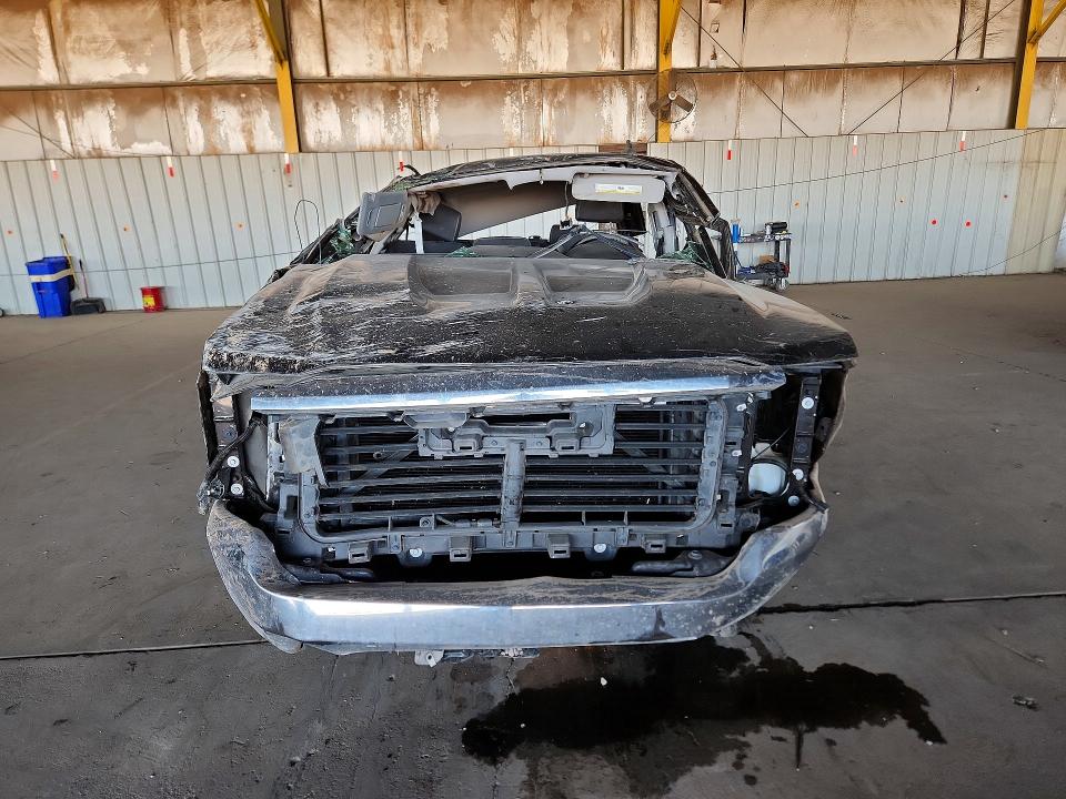 Photo 5 from auction – 2018 CHEVROLET SILVERADO with VIN 1GCRCREC5JZ272028