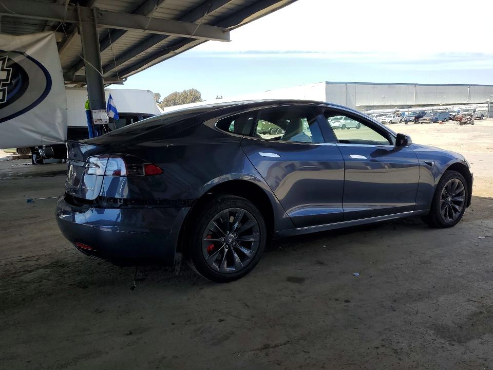Photo 3 from auction – 2020 TESLA MODEL S with VIN 5YJSA1E47LF365899