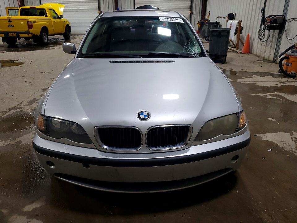 Photo 5 from auction – 2003 BMW 325 with VIN WBAEU334X3PF59450