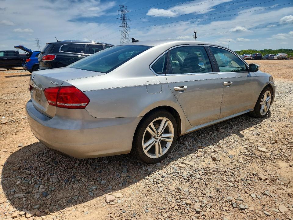 Photo 3 from auction – 2014 VOLKSWAGEN PASSAT with VIN 1VWBS7A37EC087595