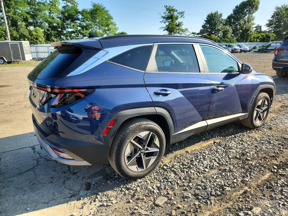 Photo 3 from auction – 2025 HYUNDAI TUCSON with VIN 5NMJCCDE0SH522035