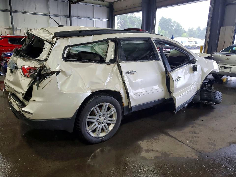 Photo 3 from auction – 2014 CHEVROLET TRAVERSE with VIN 1GNKVGKD2EJ194056