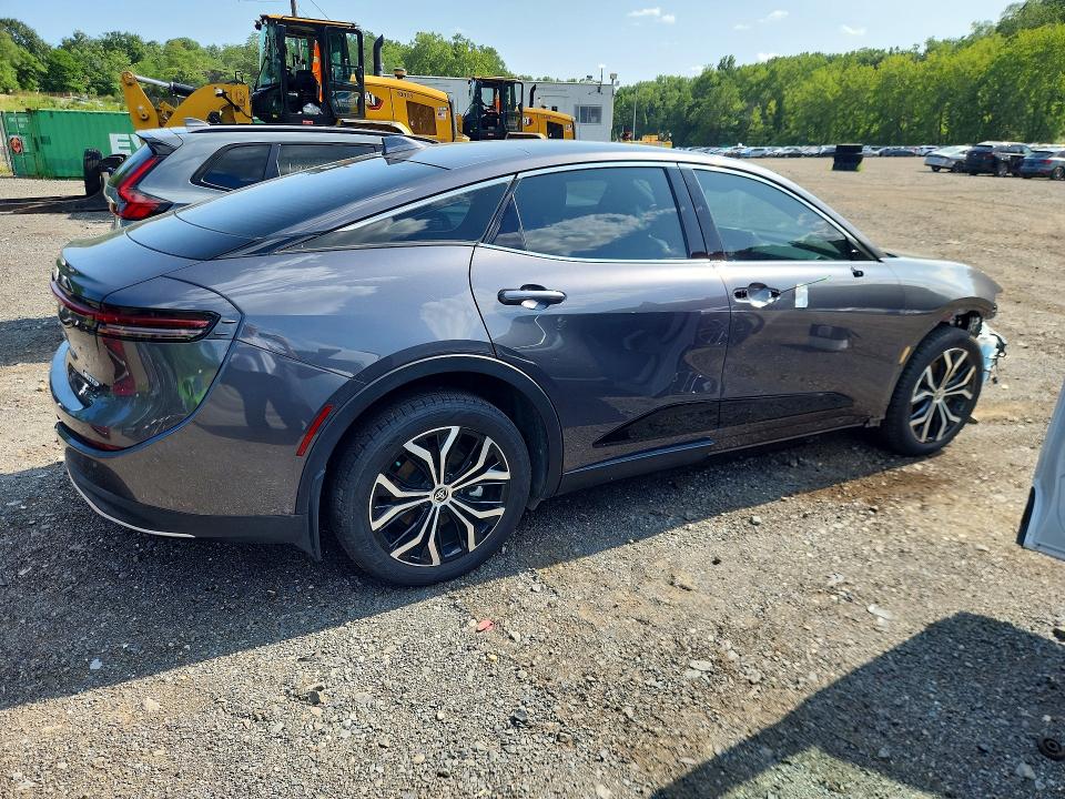 Zdjęcie 3 z aukcji – 2023 TOYOTA CROWN z VIN JTDAAAAF4P3014146