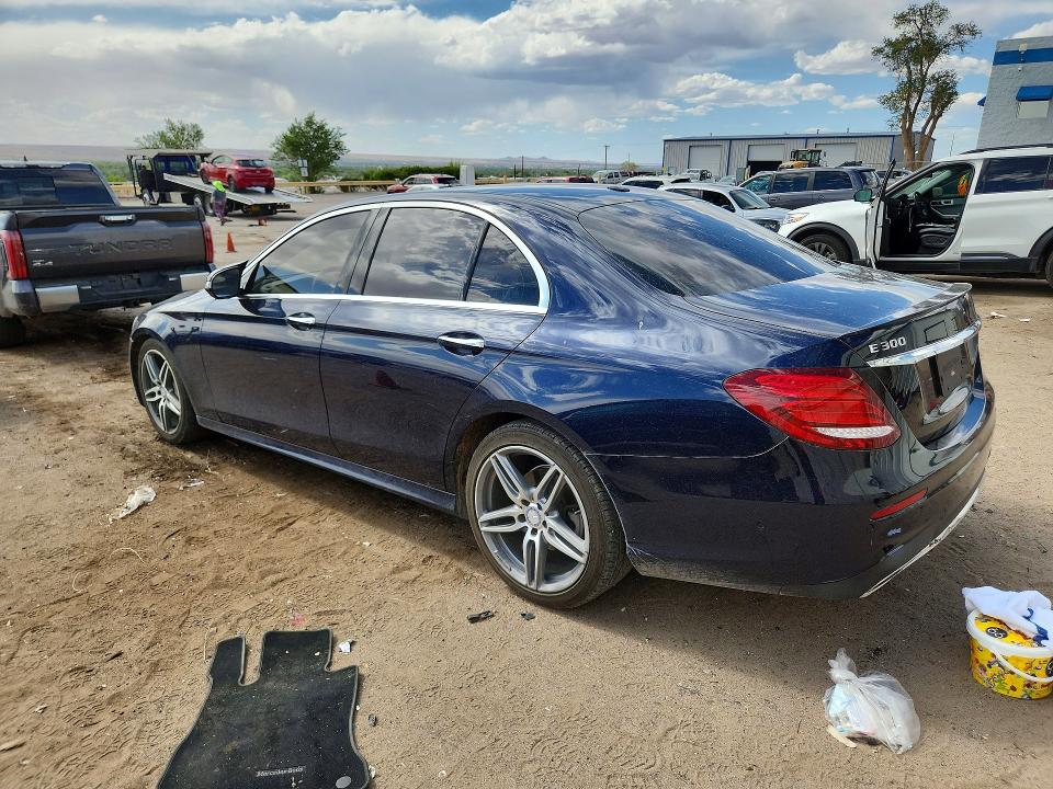 Photo 2 from auction – 2017 MERCEDES-BENZ E with VIN WDDZF4KB0HA098812