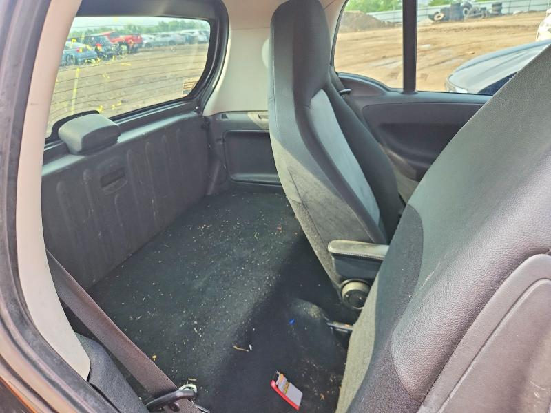 Photo 10 from auction – 2013 SMART FORTWO with VIN WMEEJ3BA4DK656885