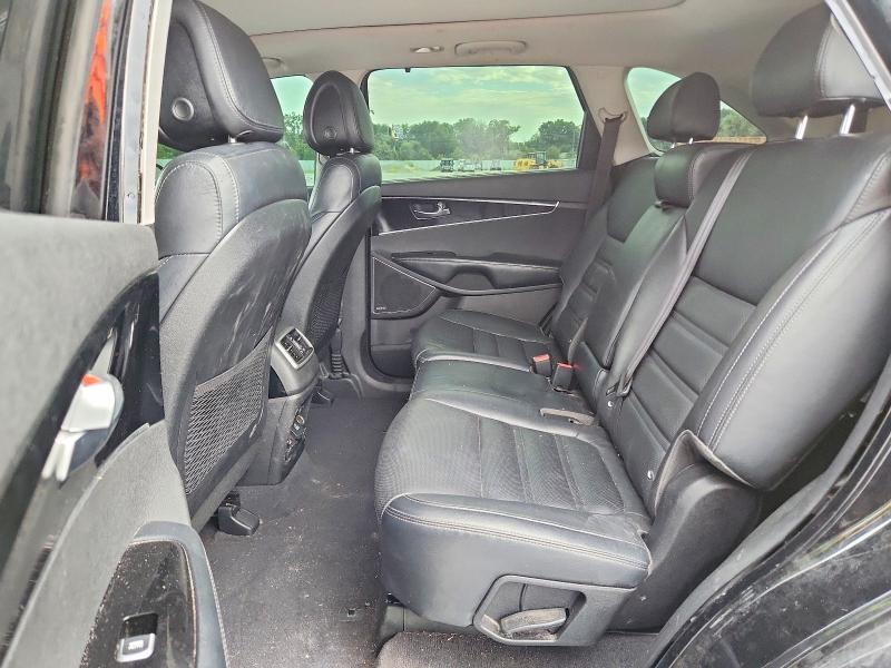 Photo 11 from auction – 2016 KIA SORENTO with VIN 5XYPKDA56GG149429