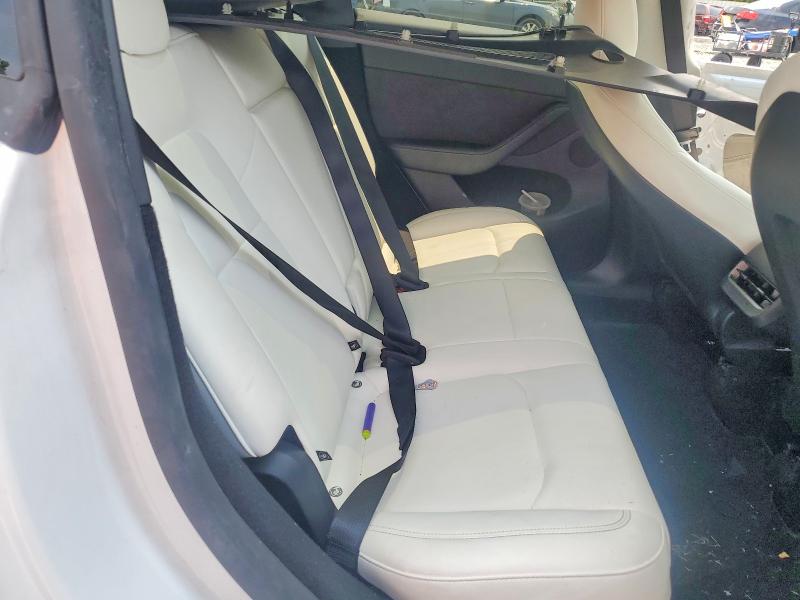 Zdjęcie 10 z aukcji – 2025 TESLA MODEL Y z VIN 7SAYGDEFXSA376857
