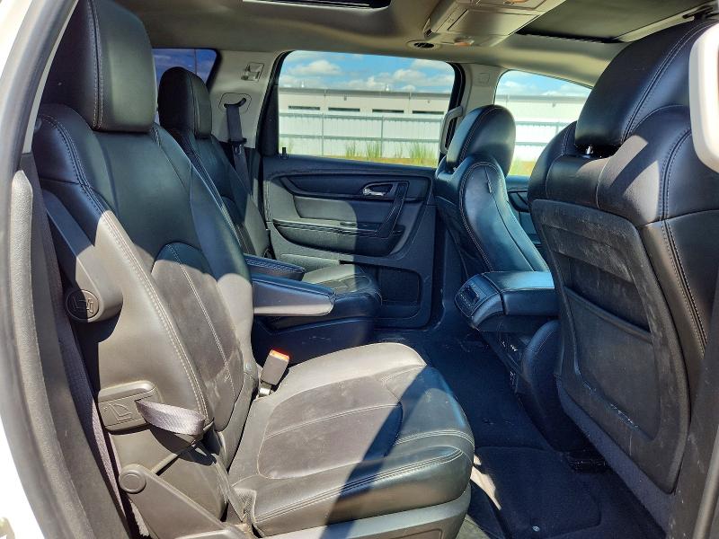 Photo 11 from auction – 2015 CHEVROLET TRAVERSE with VIN 1GNKVHKD5FJ319428