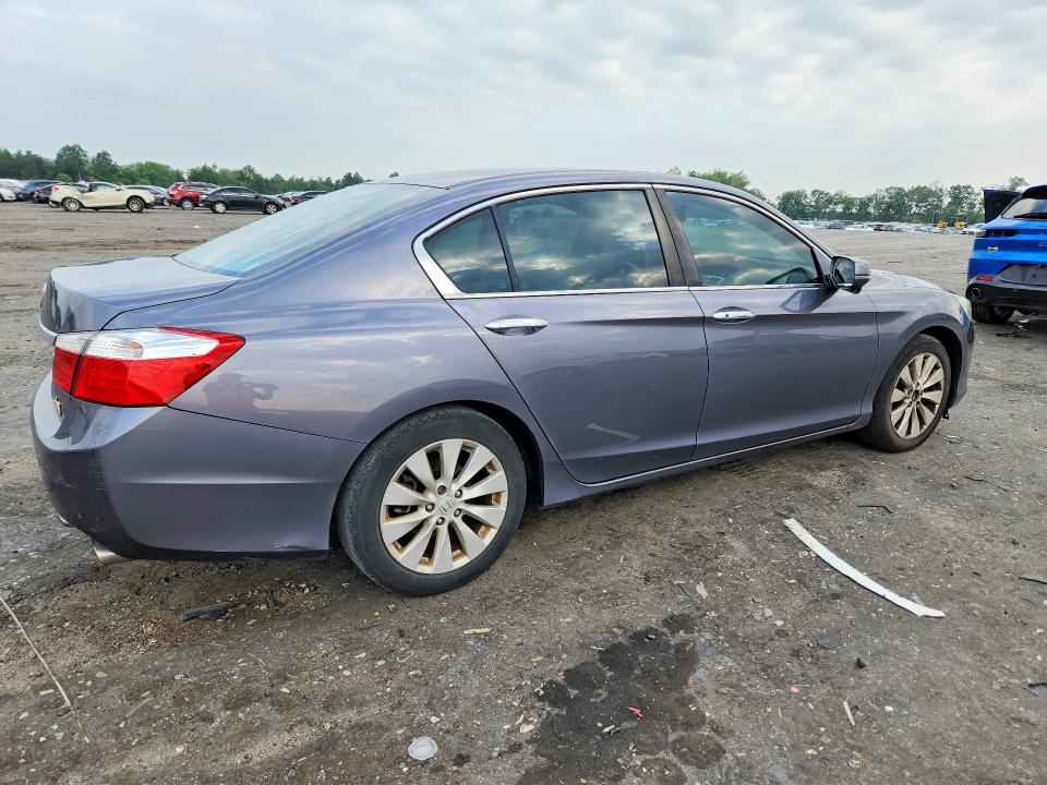 Photo 3 from auction – 2015 HONDA ACCORD with VIN 1HGCR2F79FA126235