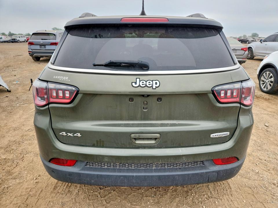 Photo 6 from auction – 2018 JEEP COMPASS with VIN 3C4NJDBB1JT178366