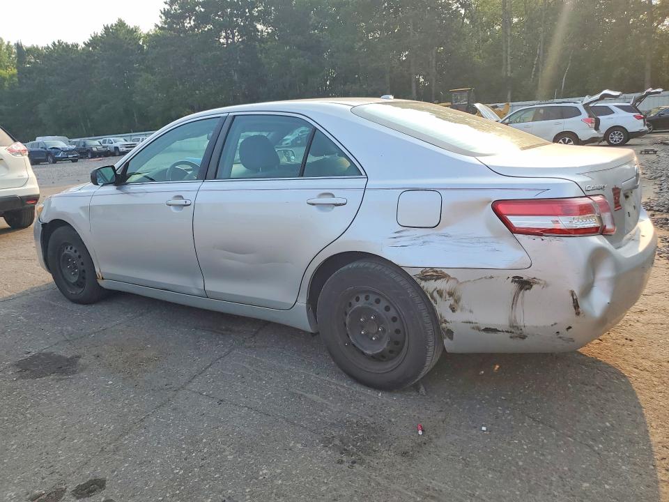 Photo 2 from auction – 2011 TOYOTA CAMRY with VIN 4T1BF3EKXBU717497