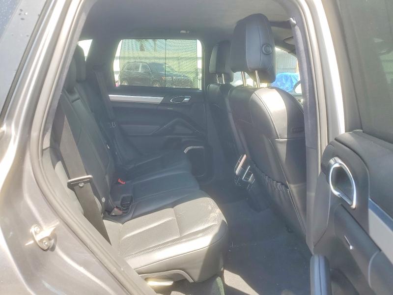 Photo 11 from auction – 2011 PORSCHE CAYENNE with VIN WP1AC2A21BLA82036