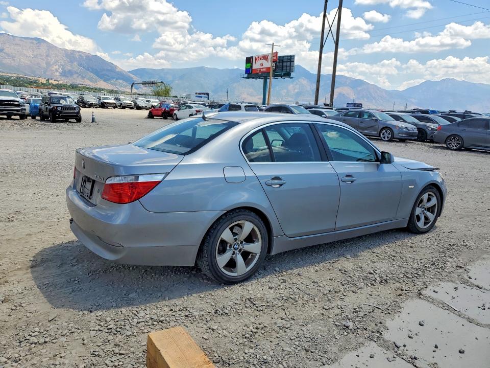 Photo 3 from auction – 2006 BMW 530 with VIN WBANE73576CM36971