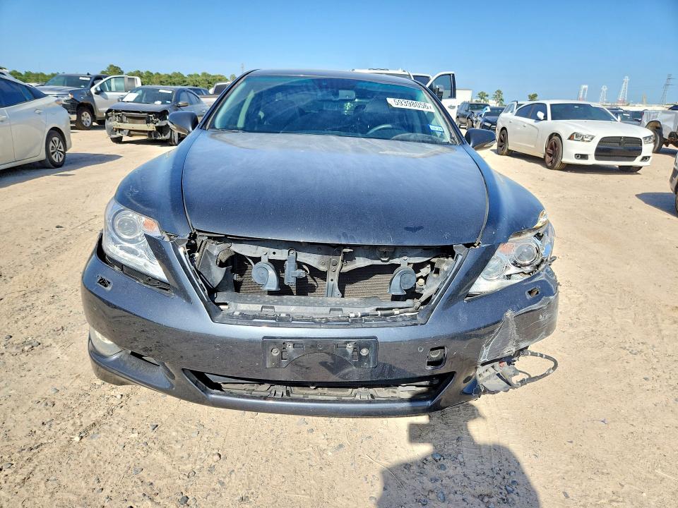 Photo 5 from auction – 2010 LEXUS LS with VIN JTHBL5EF4A5100986