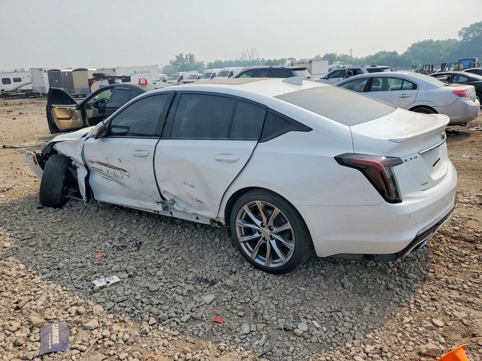 Photo 2 from auction – 2022 CADILLAC CT5 with VIN 1G6DU5RKXN0128103
