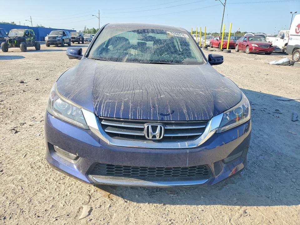 Photo 5 from auction – 2014 HONDA ACCORD with VIN 1HGCR2F83EA038059