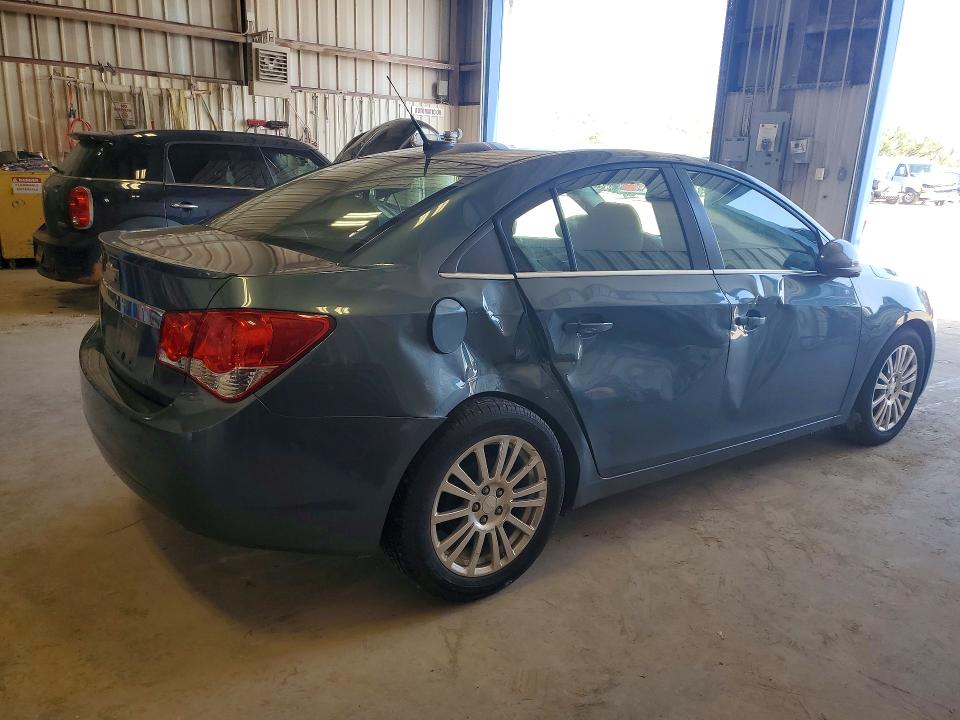 Photo 3 from auction – 2012 CHEVROLET CRUZE with VIN 1G1PJ5SC2C7296059