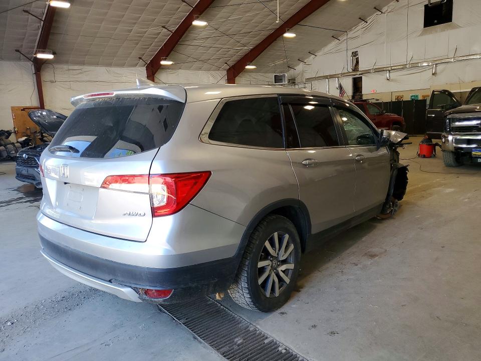 Photo 3 from auction – 2022 HONDA PILOT with VIN 5FNYF6H59NB011012