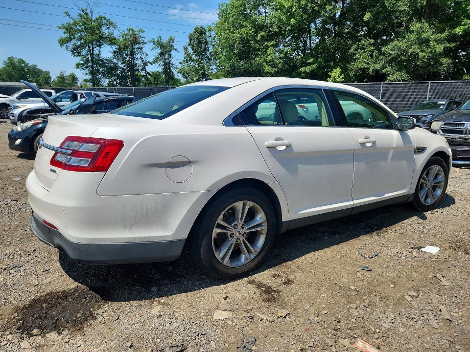Photo 3 from auction – 2013 FORD TAURUS with VIN 1FAHP2E87DG133317