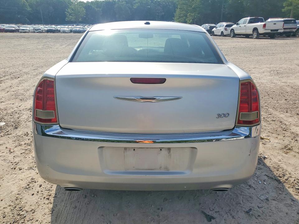 Photo 6 from auction – 2012 CHRYSLER 300 with VIN 2C3CCAAG1CH116690