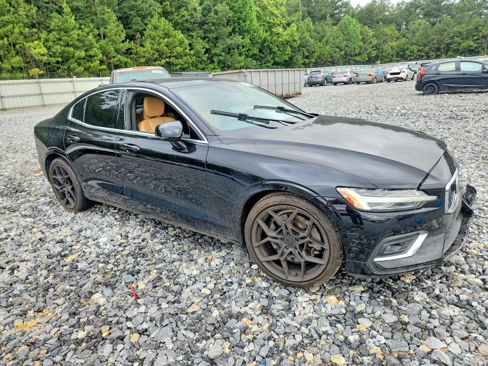 Photo 4 from auction – 2019 VOLVO S60 with VIN 7JRA22TL0KG001919