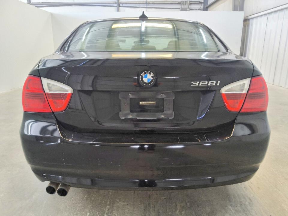 Photo 6 from auction – 2007 BMW 328 with VIN WBAVA33587KX71071