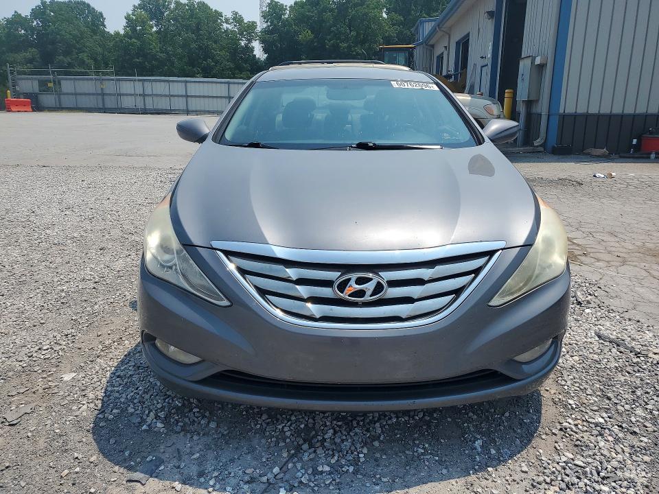 Photo 5 from auction – 2011 HYUNDAI SONATA with VIN 5NPEC4AC2BH036596