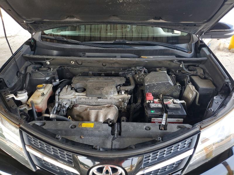 Photo 11 from auction – 2015 TOYOTA RAV4 with VIN 2T3DFREV8FW317697