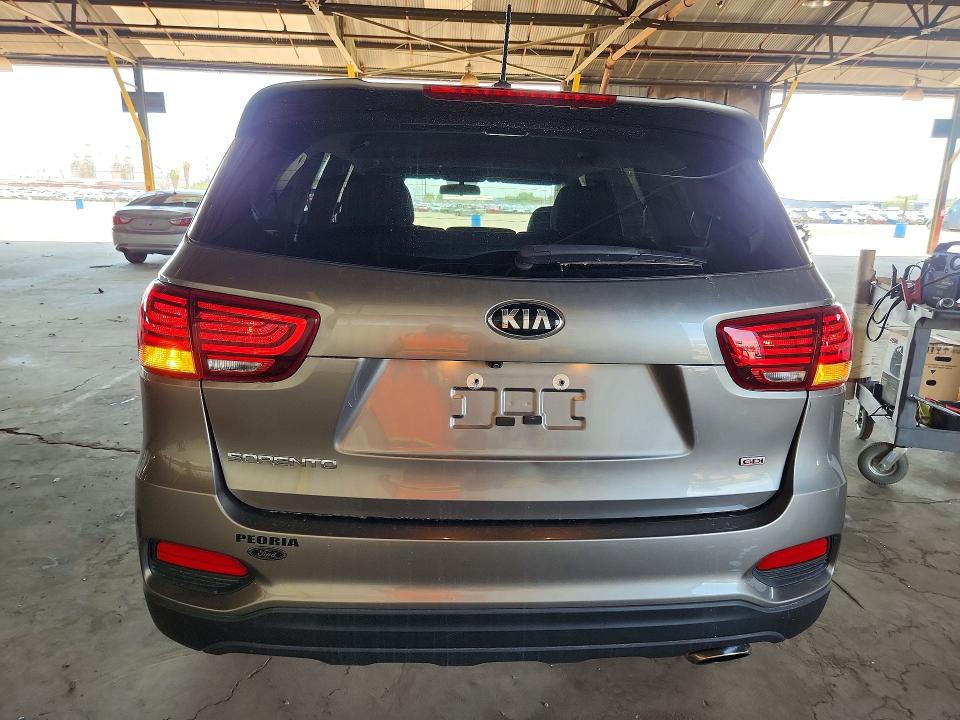 Photo 6 from auction – 2019 KIA SORENTO with VIN 5XYPG4A37KG492808