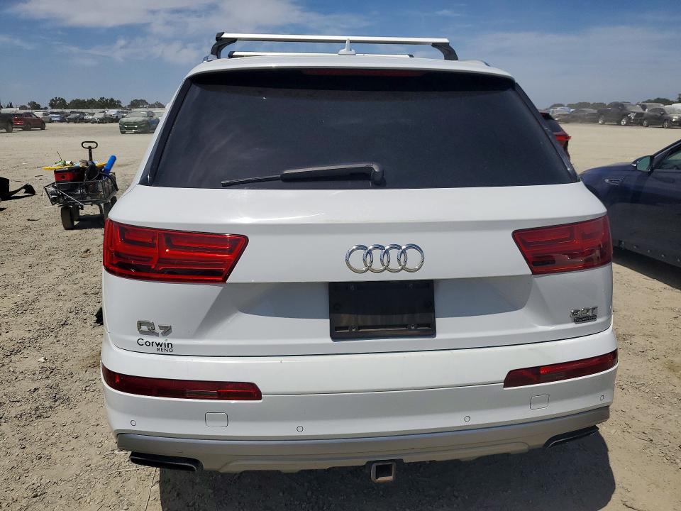 صورة رقم 6 من المزاد - 2018 AUDI Q7 مع VIN WA1VAAF70JD029189