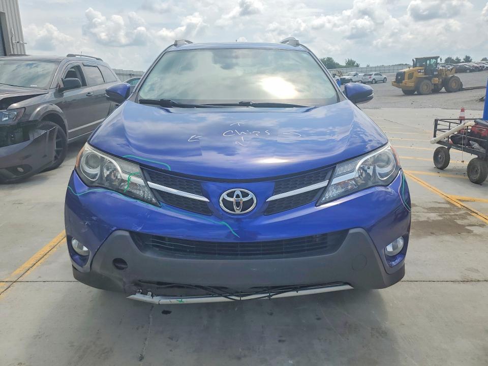 Photo 5 from auction – 2014 TOYOTA RAV4 with VIN 2T3RFREV4EW218444