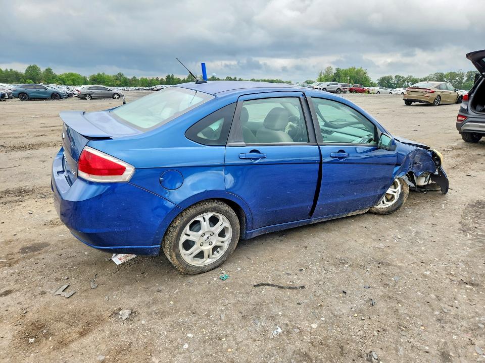 Photo 3 from auction – 2009 FORD FOCUS with VIN 1FAHP36N79W121563