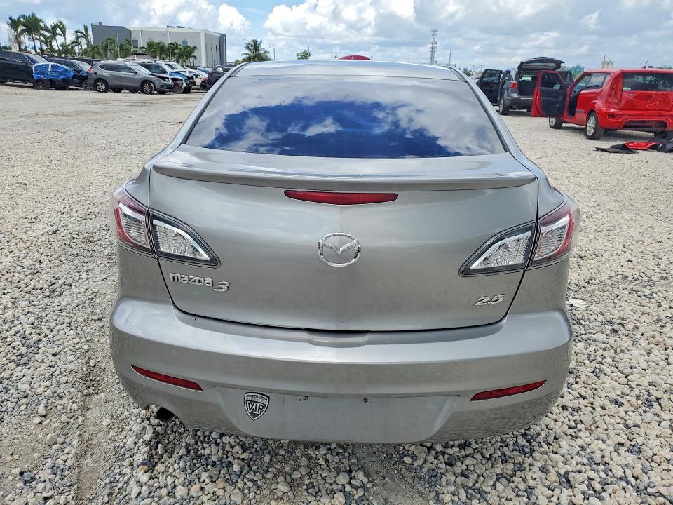 Photo 6 from auction – 2012 MAZDA 3 with VIN JM1BL1UF5C1647352