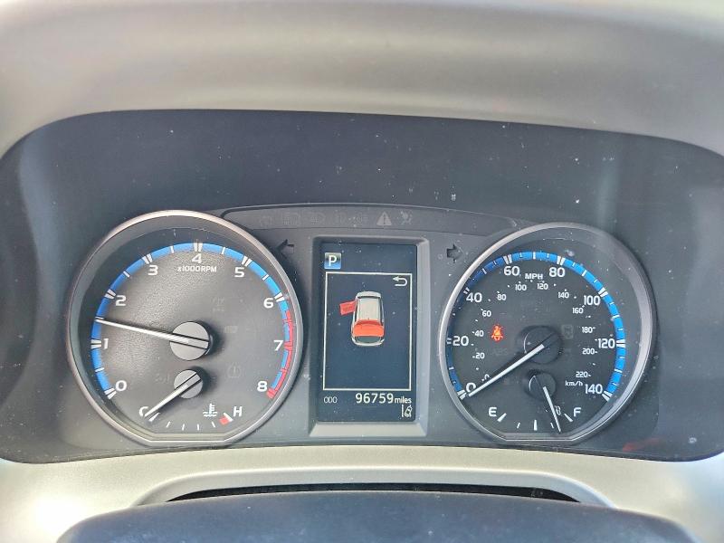 Photo 9 from auction – 2017 TOYOTA RAV4 with VIN 2T3RFREV0HW562535