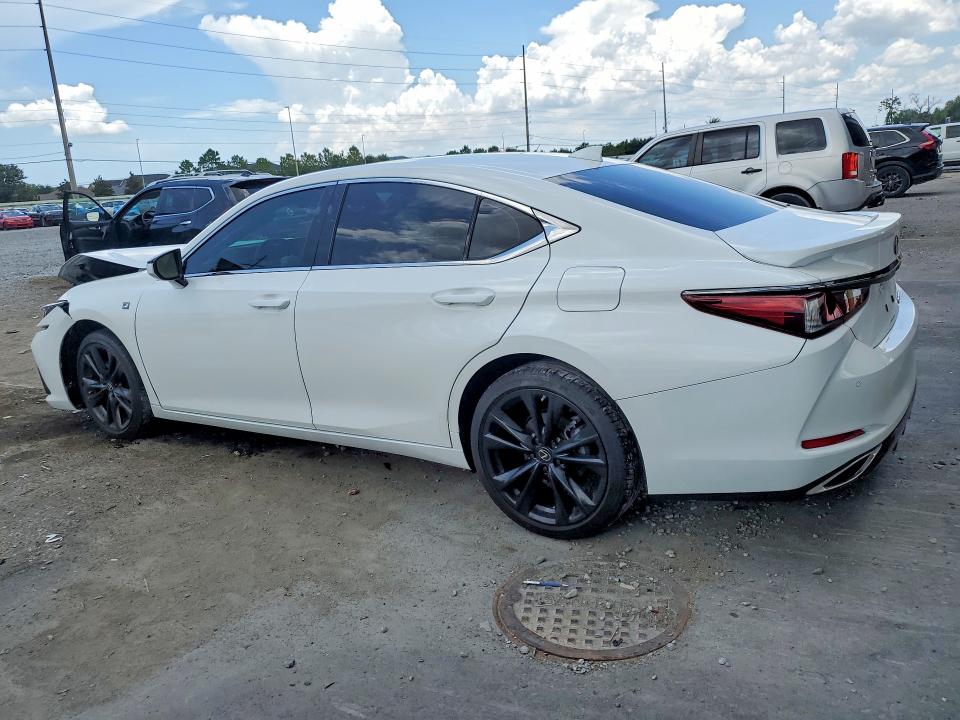Photo 2 from auction – 2024 LEXUS ES with VIN 58AJZ1B16RU172811
