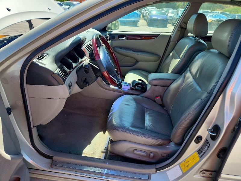 Photo 7 from auction – 2003 LEXUS ES with VIN JTHBF30G336009992