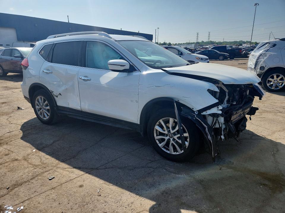 Photo 4 from auction – 2017 NISSAN ROGUE with VIN KNMAT2MV0HP502412