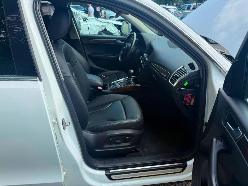 Photo 5 from auction – 2012 AUDI Q5 with VIN WA1LFAFP0CA06698