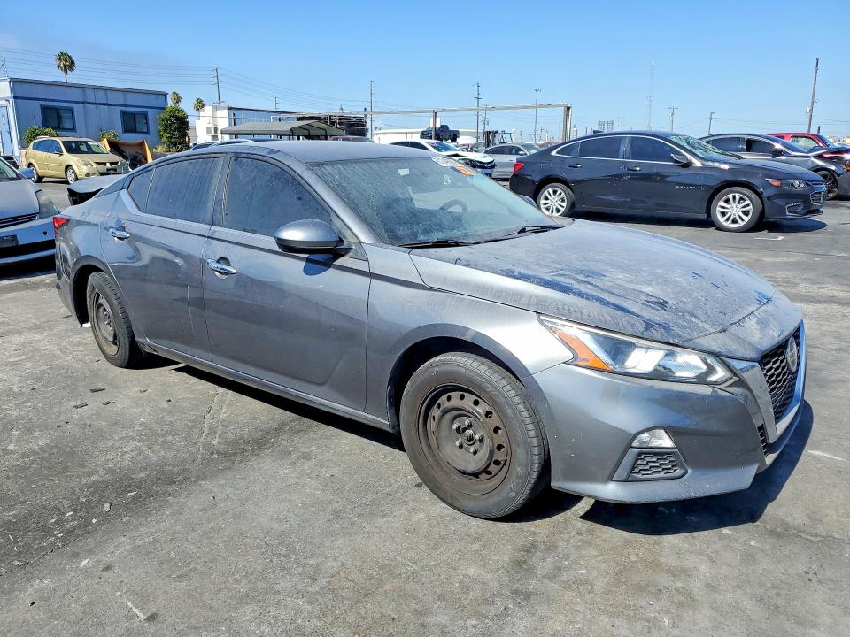 Photo 4 from auction – 2020 NISSAN ALTIMA with VIN 1N4BL4BW0LC249691