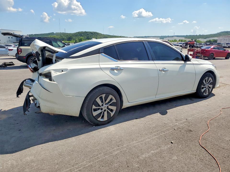 Photo 3 from auction – 2020 NISSAN ALTIMA with VIN 1N4BL4BV3LC182589