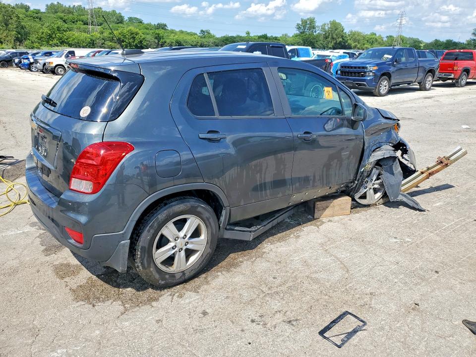 Photo 3 from auction – 2020 CHEVROLET TRAX with VIN 3GNCJKSB5LL116829