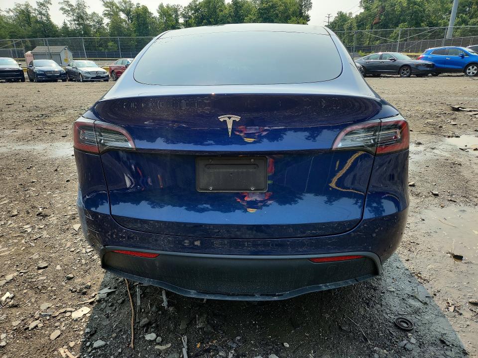 Photo 6 from auction – 2020 TESLA MODEL Y with VIN 5YJYGDEE5LF030496