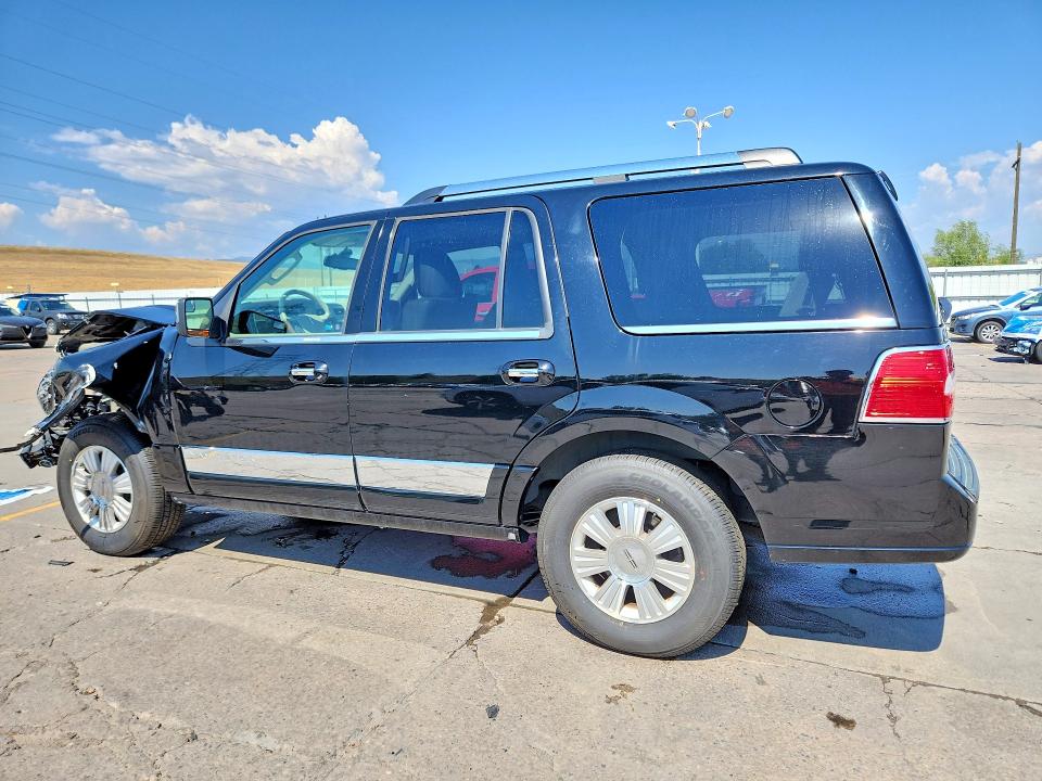 Photo 2 from auction – 2012 LINCOLN NAVIGATOR with VIN 5LMJJ2J57CEL00884