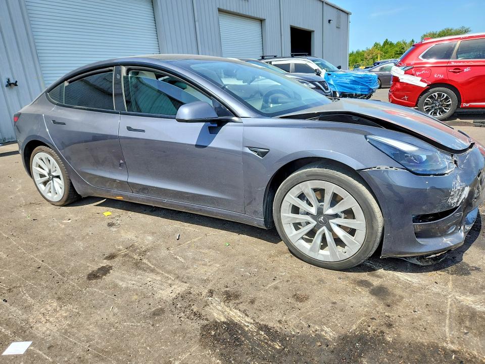 Photo 4 from auction – 2023 TESLA MODEL 3 with VIN 5YJ3E1EA1PF425678