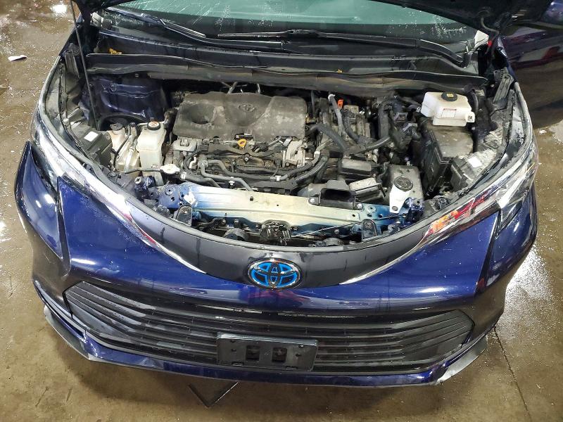Photo 12 from auction – 2021 TOYOTA SIENNA with VIN 5TDKRKEC0MS021169