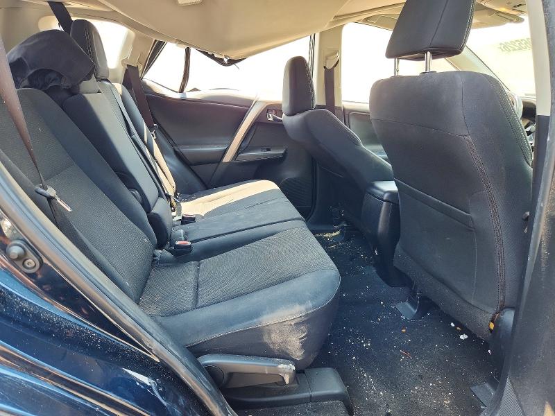 Photo 11 from auction – 2018 TOYOTA RAV4 with VIN JTMRFREV7JJ745368