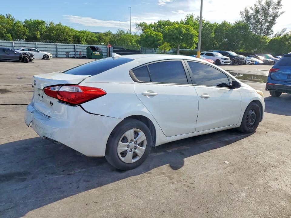 Photo 3 from auction – 2014 KIA FORTE with VIN KNAFK4A6XE5062253